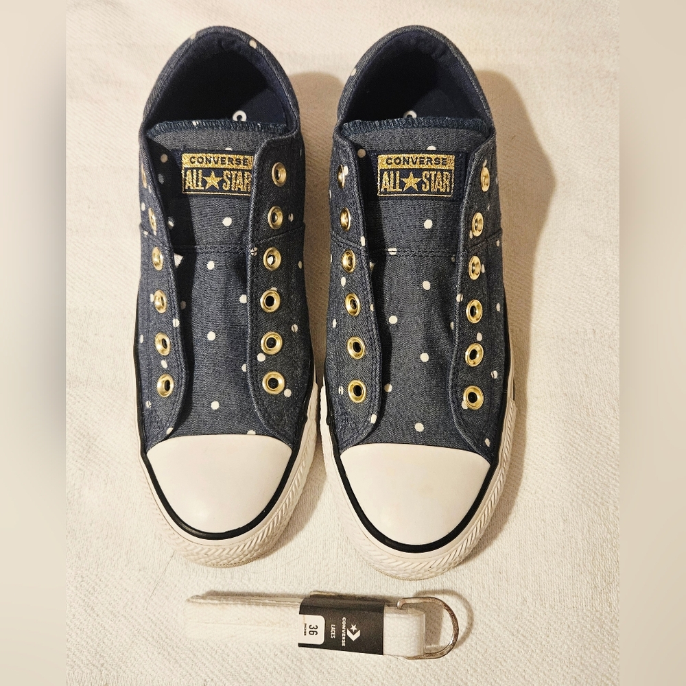 Converse All Star Blue Polka Dot Low Top Sneakers Womans Size 9 Like New - Picture 2 of 6